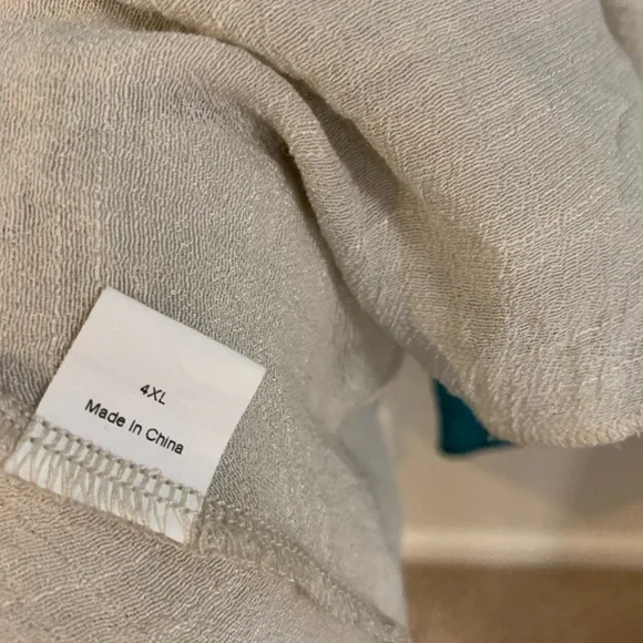 Adorn teal sleeveless tunic. - Picture 3 of 3